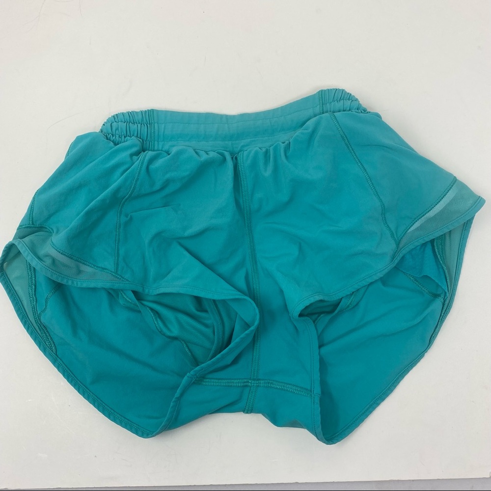 Lululemon Hotty Hot Short II *2.5" 4